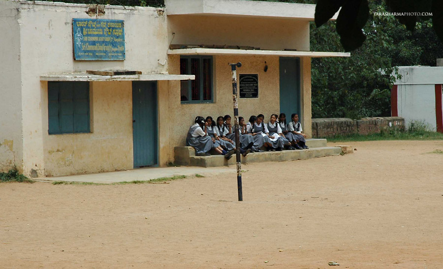 schoolGirls