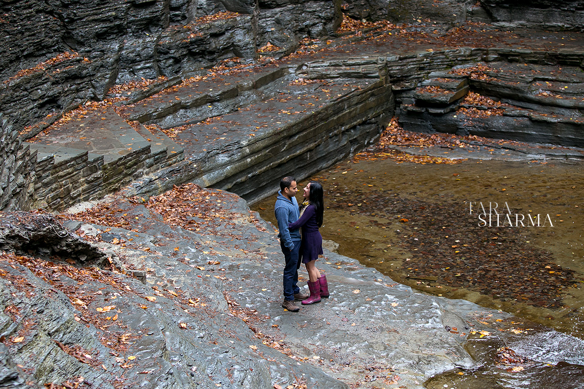 IthacaFingerlakesEngagementPhotos-012